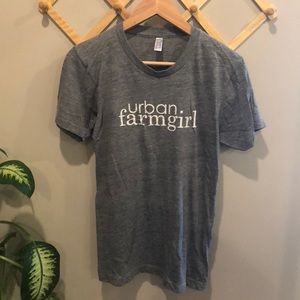 Urban Farmgirl tee. Small